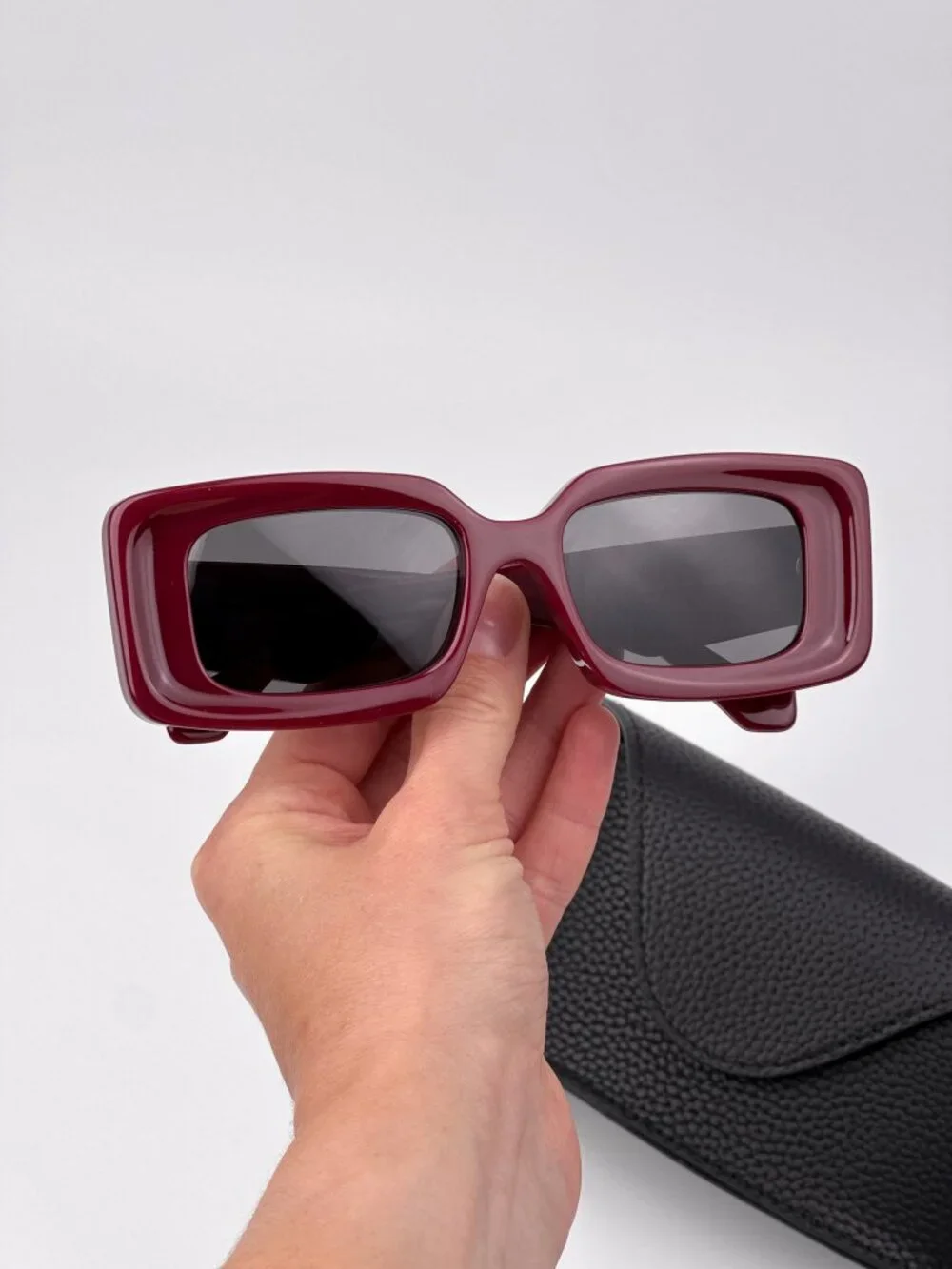 LOEWE LW40102F 66A RED BORDEAUX RECTANGULAR SUNGLASSES